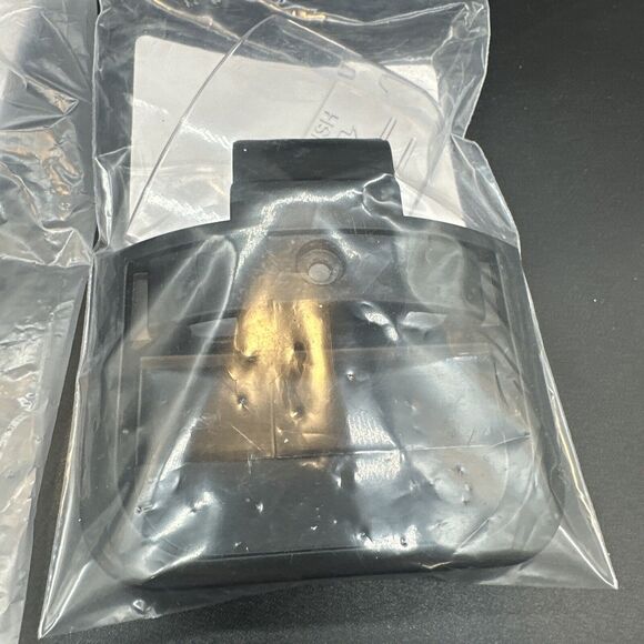 Comfee Rice Cooker Lid Mb-m25 And Hardware {F} - Picture 3 of 5